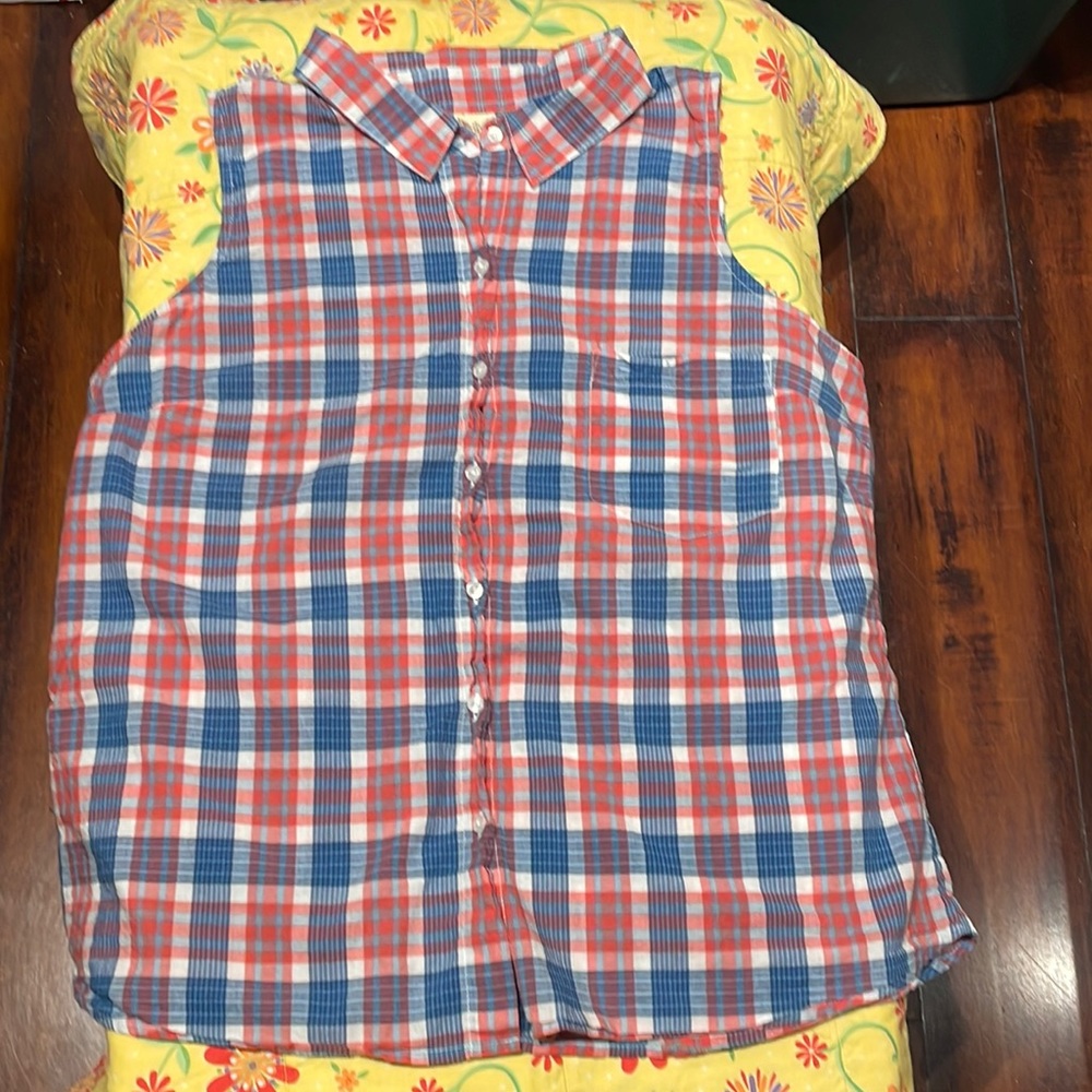 Faded Glory Plaid Button Down Tank. Size XL